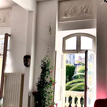 Appartement A La Roquette, Dans L'Hotel De Divonne, Classe. Arles Zewnętrze zdjęcie