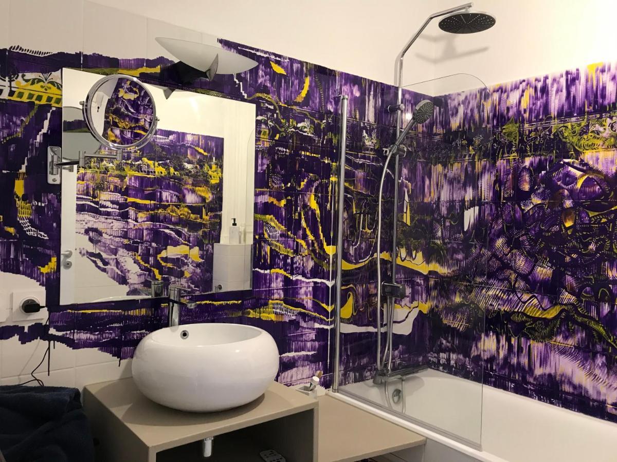 Appartement A La Roquette, Dans L'Hotel De Divonne, Classe. Arles Zewnętrze zdjęcie
